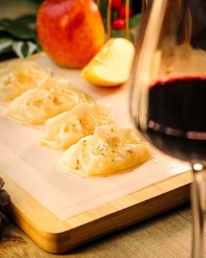 Apple Gyozas at Shlen - Salamanca in Madrid