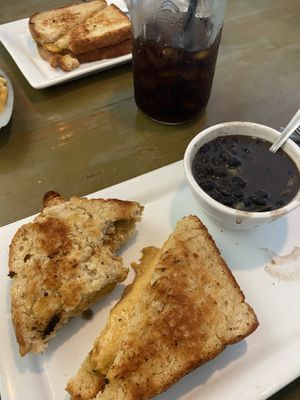   at Sal's Ballyhoo's in Key Largo