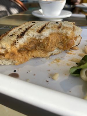   at Sal's Ballyhoo's in Key Largo