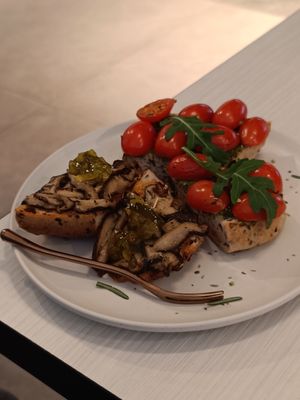 精緻(蔬)素食餐點 at Dandelion 常不輕 關渡店 in Taipei