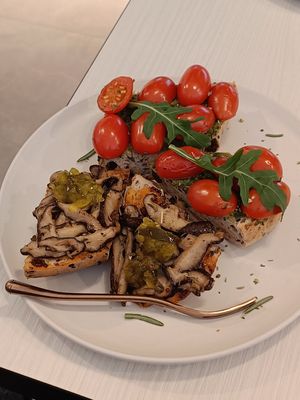 精緻(蔬)素食餐點 at Dandelion 常不輕 關渡店 in Taipei