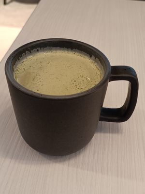 燕麥奶抹茶 at Dandelion 常不輕 關渡店 in Taipei