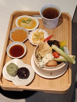 特製蔬食套餐 at Dandelion 常不輕 關渡店 in Taipei