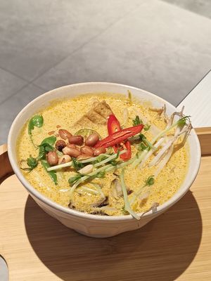 南洋叻沙湯麵 at Dandelion 常不輕 關渡店 in Taipei