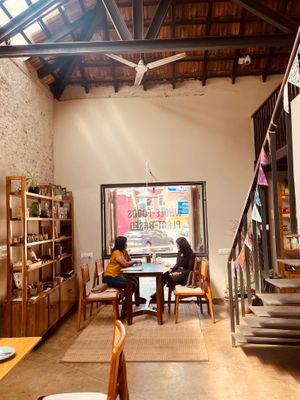 A lovely cafe vibe at Greenr in Panaji