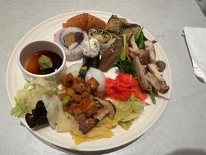 Sushi, nigiri, hot food options at Fruitful Food 果然匯 in Hsinchu