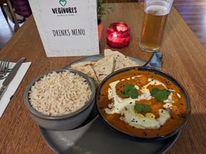 Butter tofu curry at Vegivores  in Bournemouth