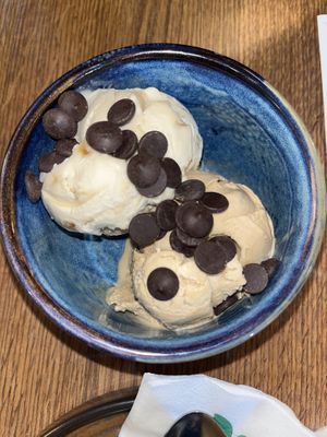 Honeycomb and salted caramel ice cream with chocolate chips  at Vegivores  in Bournemouth