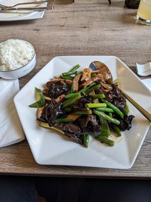 Green beans, tofu, morels at Duck King in Vienna