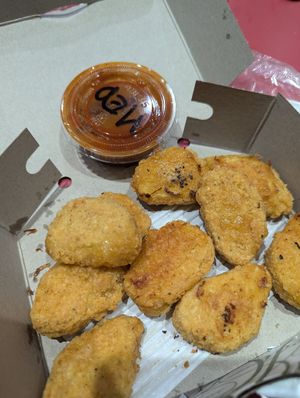 Nuggets at Pizza Nova - Church St in Toronto