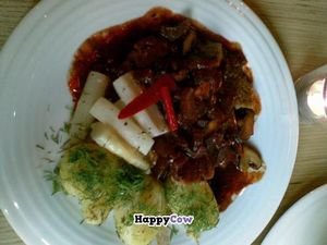 Stewed seitan with white asparegus at Chimichurri in Frankfurt
