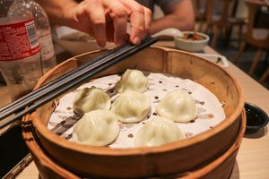 dumplings at Songyuelou in Shanghai