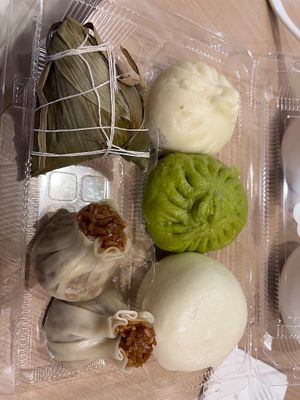  at Songyuelou in Shanghai