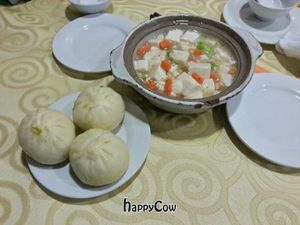 The soup is real gluggly at Songyuelou in Shanghai