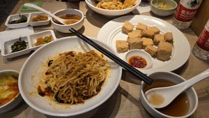 Noodles and stinky tofu at Songyuelou in Shanghai