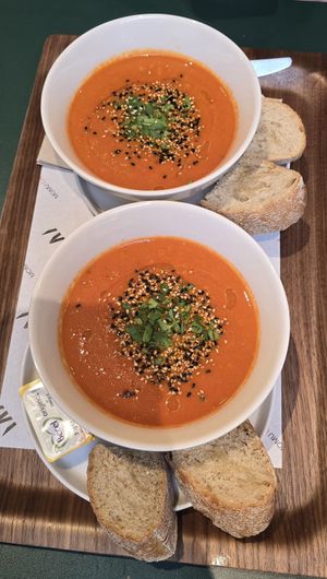  at MoMu Café in Antwerpen