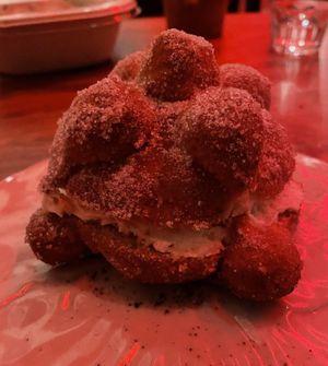 dia del pan de muerto  at Los Loosers in Mexico City