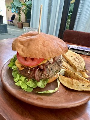 Kinoko Niku Burger  at Los Loosers in Mexico City