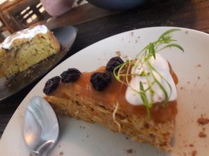 great cake at Los Loosers in Mexico City