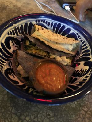  Quesadillas with cheese and veg at Los Loosers in Mexico City