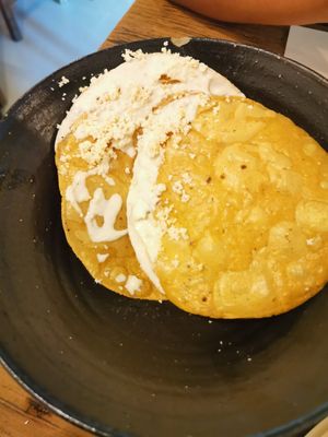 Complimentary starter. Superb at Los Loosers in Mexico City