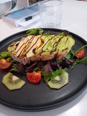 Avocado toast (great presentation!) at Nau Coffee - Terreiro Erva in Coimbra