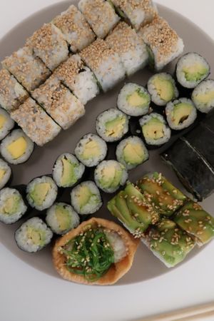 vegan sushi at OISHI - Sydhavn in Copenhagen