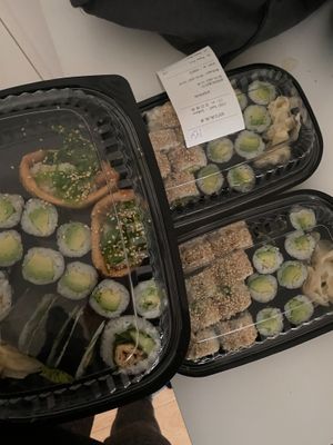vegan sushi at OISHI - Sydhavn in Copenhagen