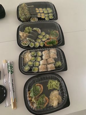 vegan sushi at OISHI - Sydhavn in Copenhagen