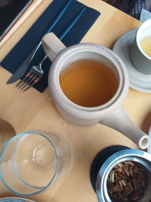 Olive tree tea at Samsara in Cluj-napoca