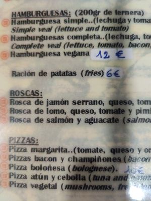 The fries are also vegan with the vegan burger at Califa in La Herradura