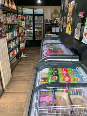 Vegan Frozen Foods Section at Green Conexion in Nunoa
