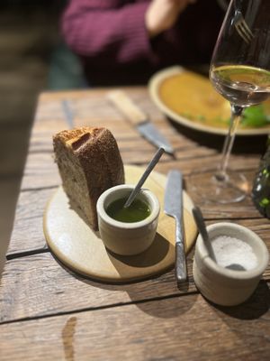 HOMEMADE SOURDOUGH BREAD WITH HOMEMADE LEEKS OIL  at Bloempot in Lille