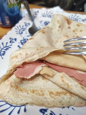 Crep de bacon y queso vegano at Sura Cafè & Crêpes in Barcelona