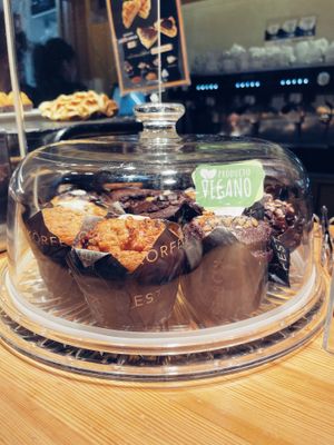 Magdalena de chocolate  at Tahona in San Sebastian