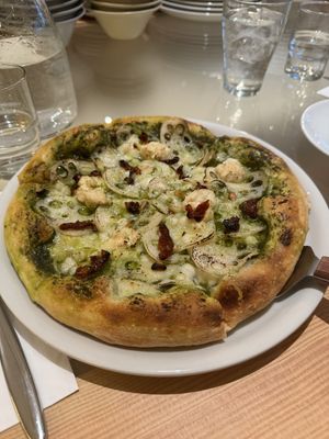 Pesto pizza  at Weirdough - 위어도우 in Seoul