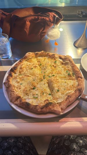 Potato pizza at Weirdough - 위어도우 in Seoul