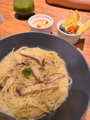 Vegan Cheese Carbonara with Smoked Mushroom   at Vegan Eat Tokyo in Tokyo