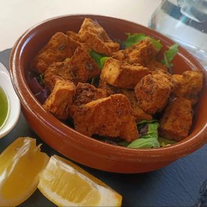 "pescaíto frito" at Kapivar in Colmenar Viejo