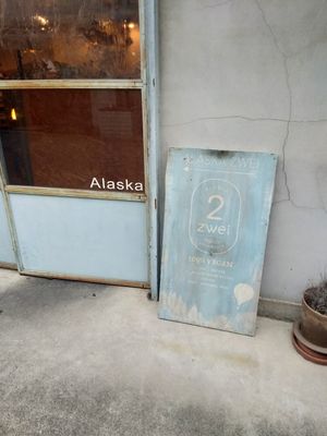  at Alaska Zwei in Tokyo
