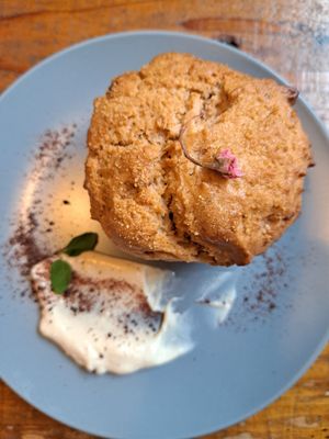  at Alaska Zwei in Tokyo