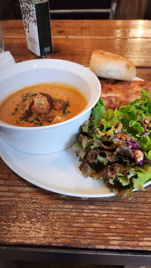  at Alaska Zwei in Tokyo