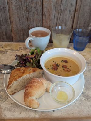 Soup of the day with Focaccia and salad at Alaska Zwei in Tokyo