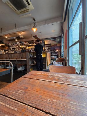  at Alaska Zwei in Tokyo