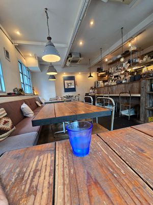  at Alaska Zwei in Tokyo