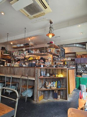  at Alaska Zwei in Tokyo