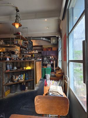  at Alaska Zwei in Tokyo