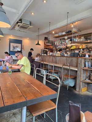  at Alaska Zwei in Tokyo