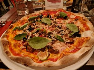 Vegan pizza on the menu at Altrove in Monza