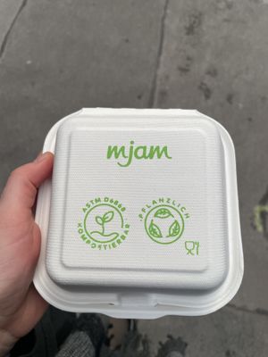   at Knödel Manufaktur Vegan in Vienna